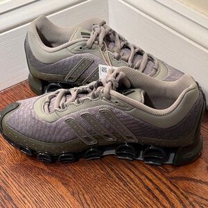 Adidas Megaride Olive Strata /Silver Pebble  Men 7/Women 8
